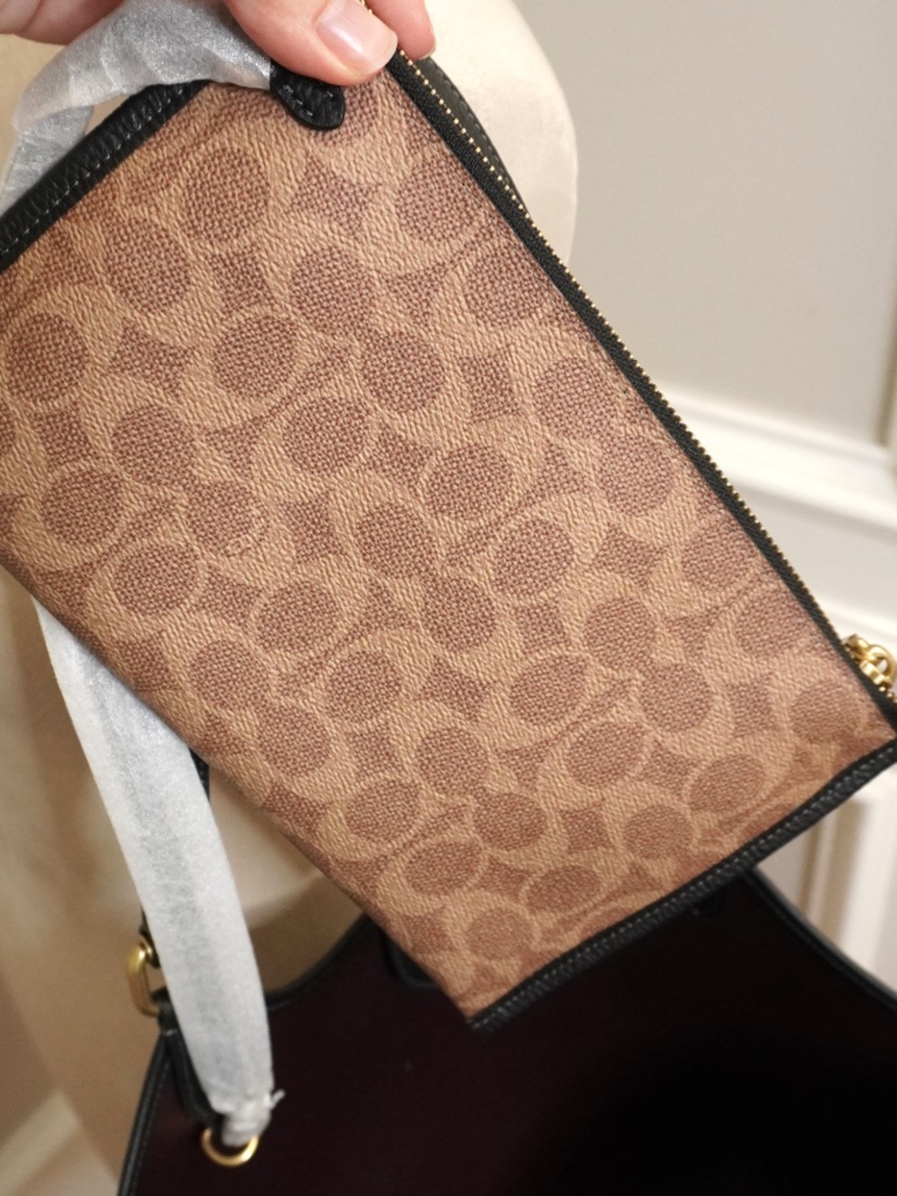 NEW Coach Day Tote Black Pebbled Leather with Zip Pouch - Picture 10 of 10